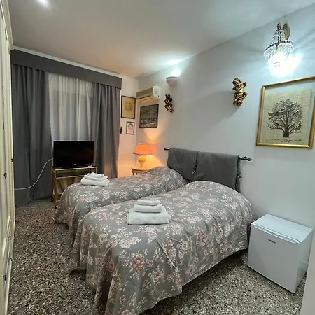 Stanza Con Ottima Posizione روما